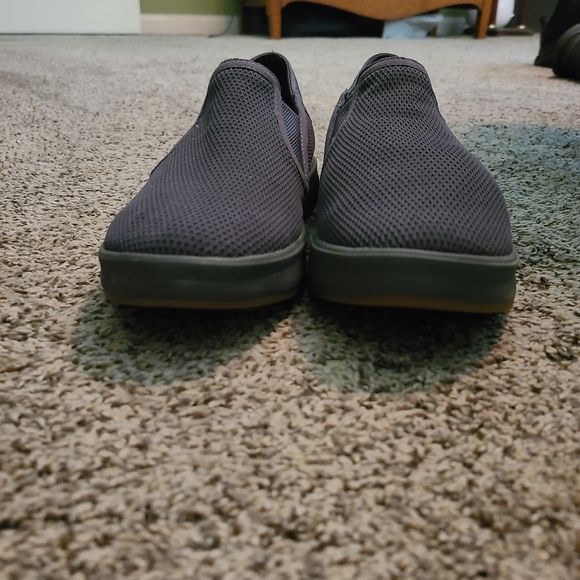 Olukai slip-on shoe - Picture 4 of 6